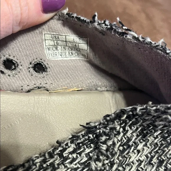 Sanuk Gray & White Knit Slip-On Shoes - Picture 4 of 4